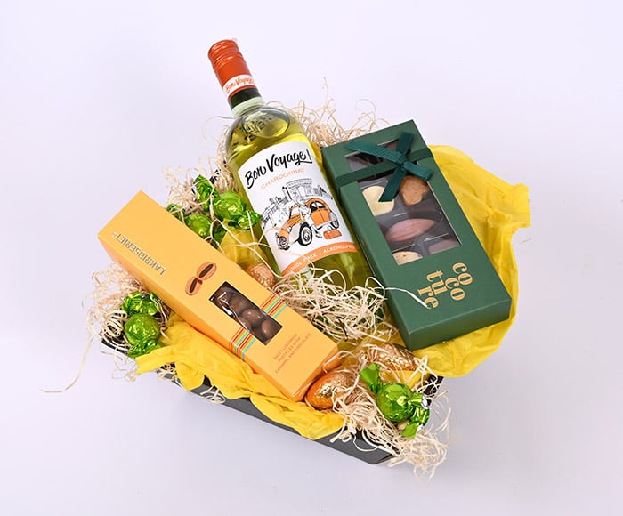 Hvid Påskekurv Med Alkoholfri Vin Send Blomster Med Bloomit - Bloomit Hvidvin